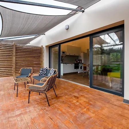 Apartment Garden Rock *